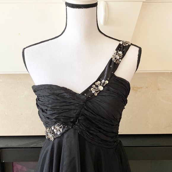 💖One-shoulder black dress✨ - Picture 4 of 9